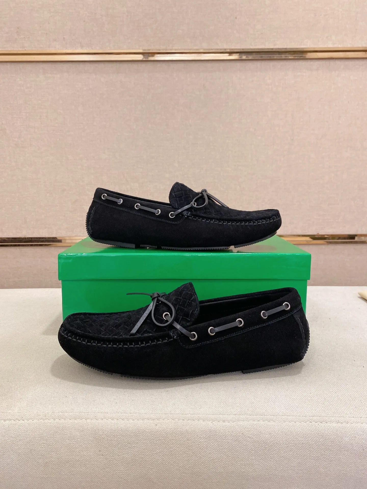 Men's shoes 💰 400💰 (Niu Li + Niu Pad) [BV] latest hot style‼ ️Casual men's shoes, uppers imported deer pattern first-layer cowhide ➕Full imported cowhide lining✔️Exquisite workmanship, excellent foot feel, special rubber soles✔️, cool and fashionable, the latest fashion, fashionable outsole, hurry up. Code number: 38-44 (can be customized to 37.45, non-refundable)